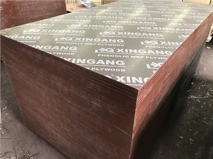 4'x8'x18 plėvele dengtos faneros tuopos šerdies WBP klijai