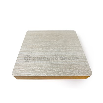 Skirtingos spalvos Skirtingo storio melamino MDF