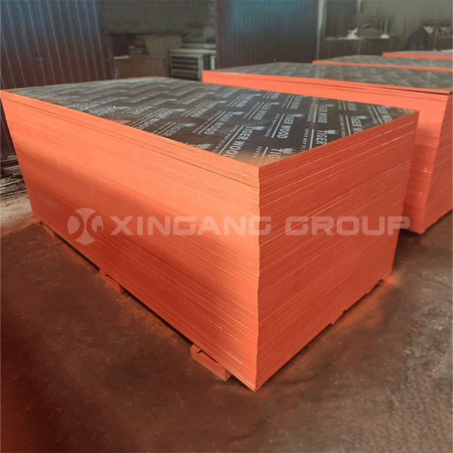 18MM PLĖVELĖ APDARBAS FARNERA MARINEPLEX